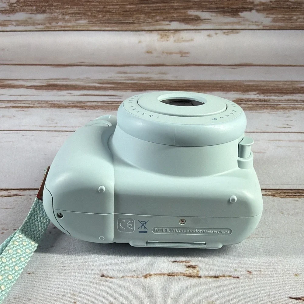 BROKEN FOR PARTS Fujifilm Instax Mini 8 Blue Instant Film Camera Untested